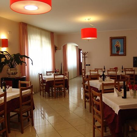 Hotel Mistef Falerna Exterior photo
