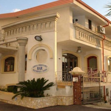 Hotel Mistef Falerna Exterior photo
