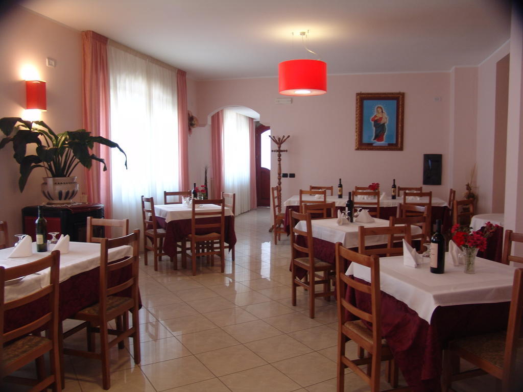 Hotel Mistef Falerna Exterior photo
