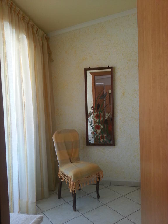 Hotel Mistef Falerna Room photo