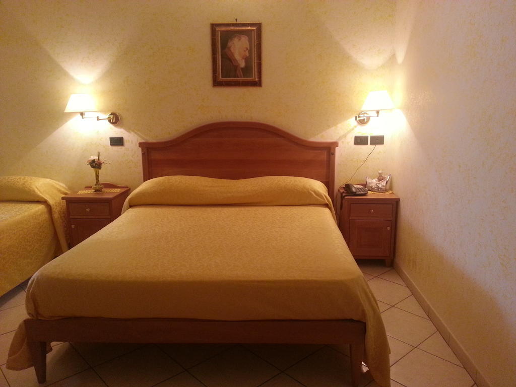 Hotel Mistef Falerna Room photo